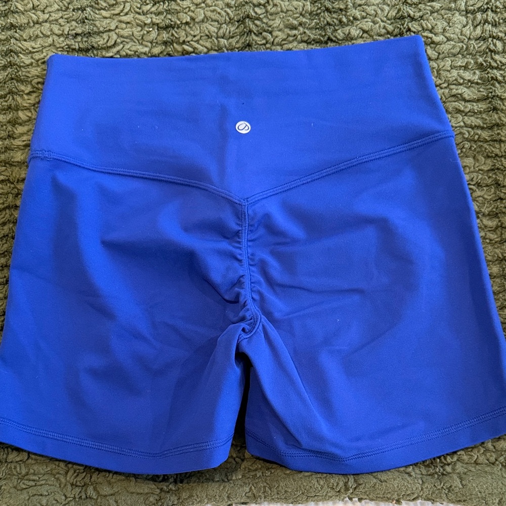 CRZ Yoga 4 Inch Scrunch Hidden Shorts